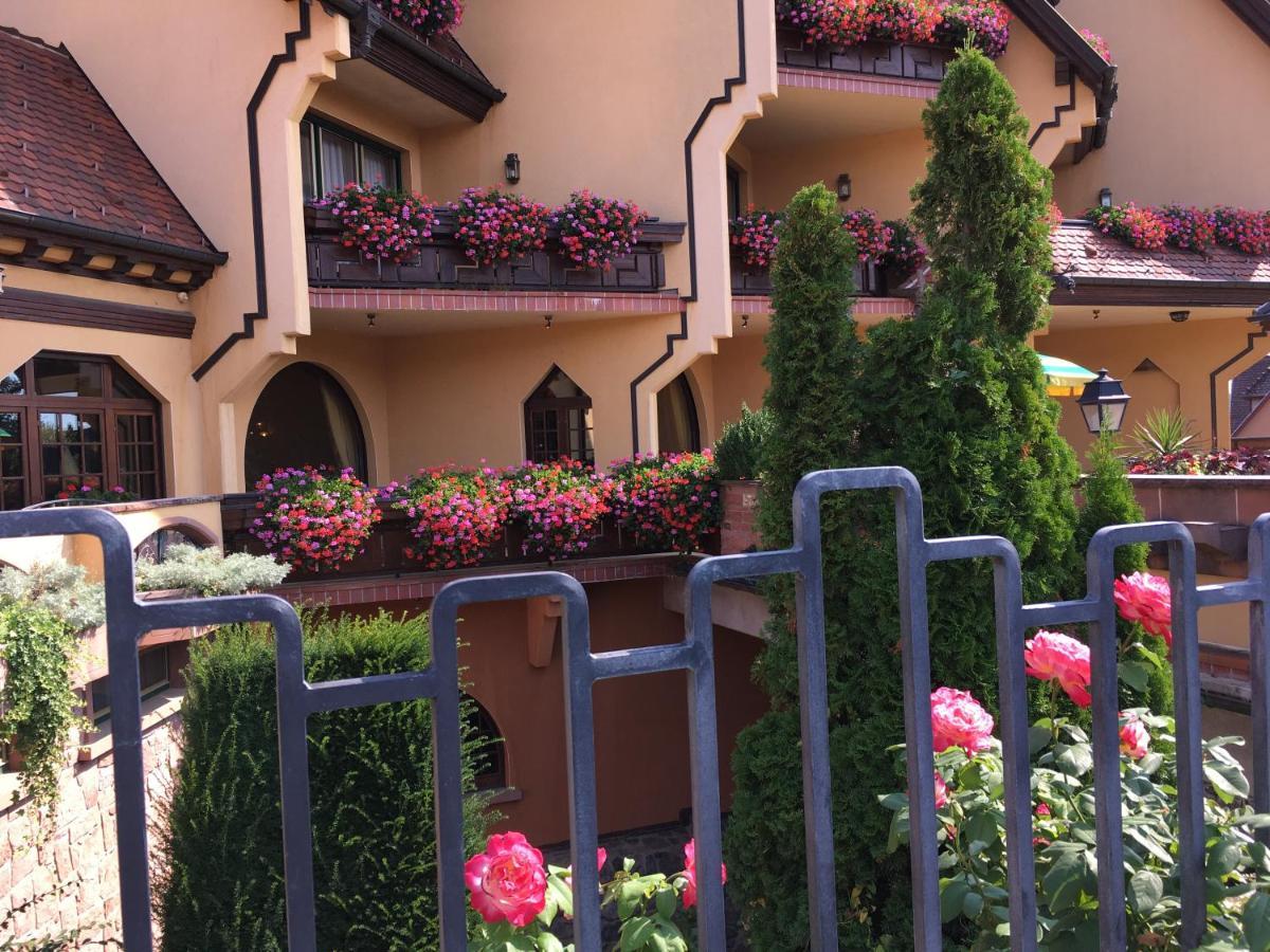 Hotel Le Mandelberg Mittelwihr Bagian luar foto