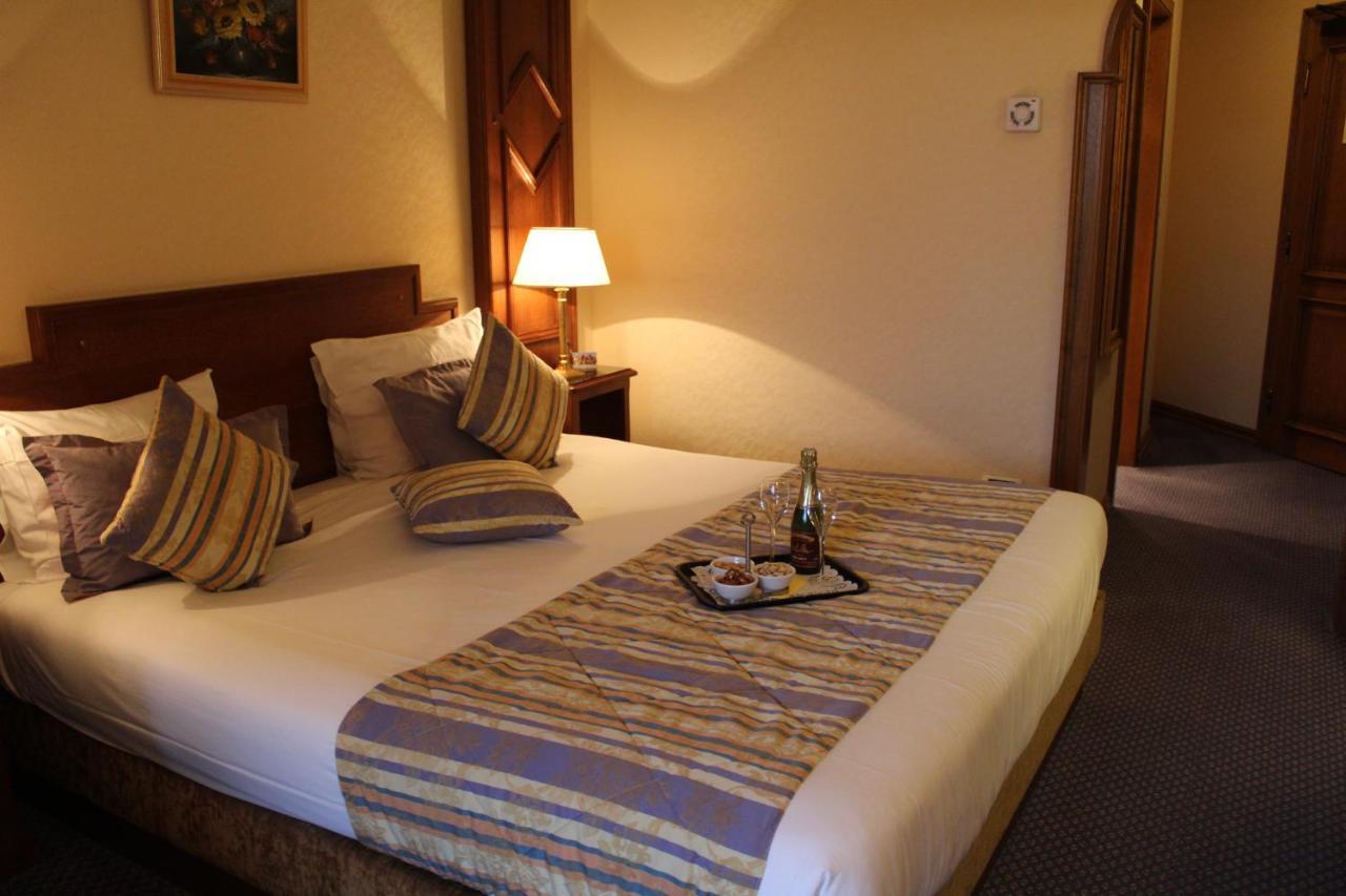 Hotel Le Mandelberg Mittelwihr Bagian luar foto