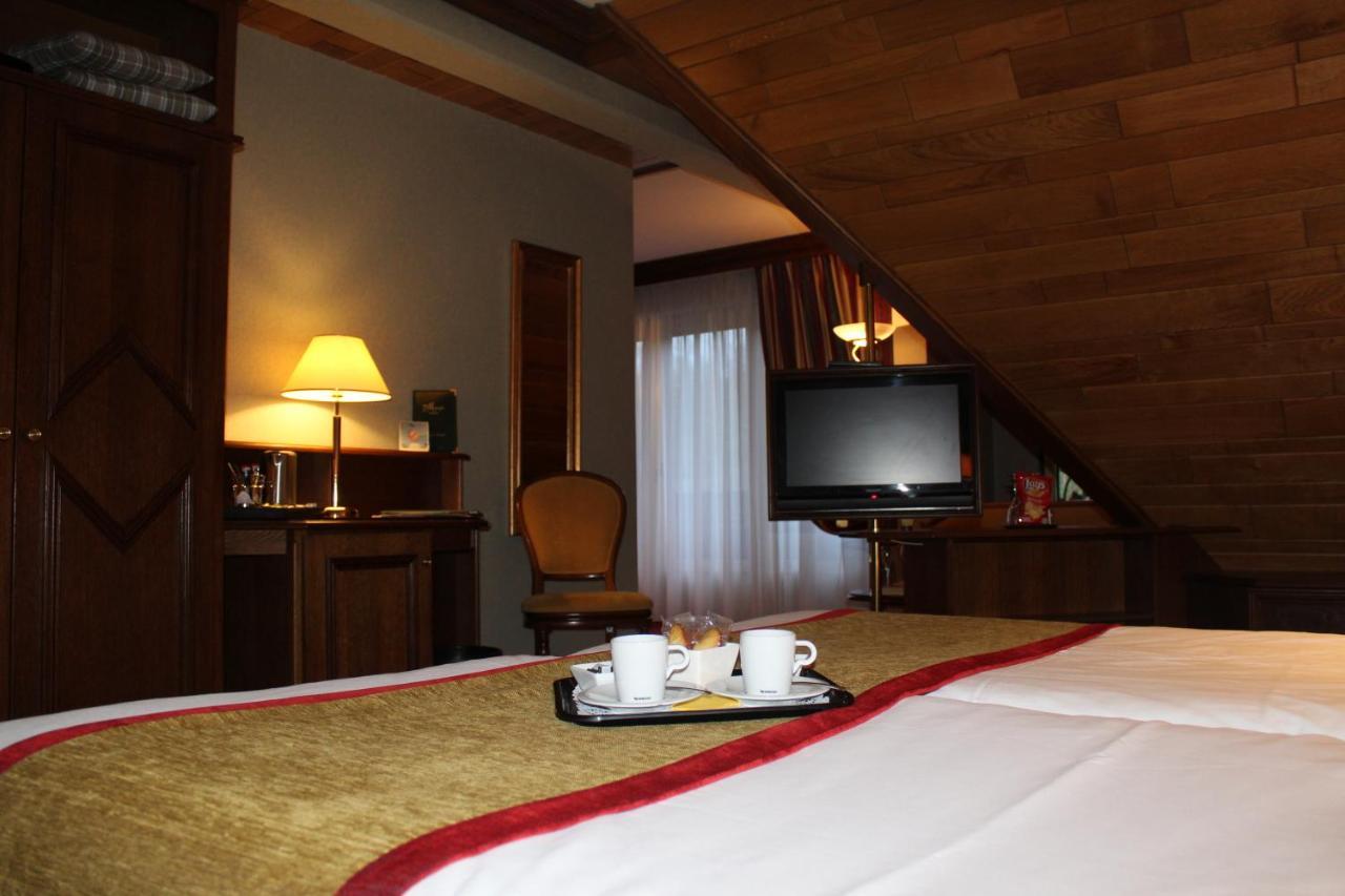 Hotel Le Mandelberg Mittelwihr Bagian luar foto