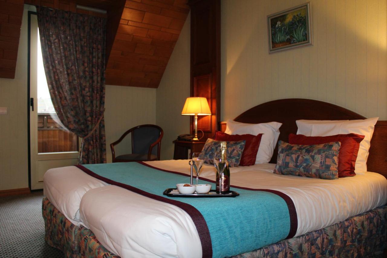 Hotel Le Mandelberg Mittelwihr Bagian luar foto